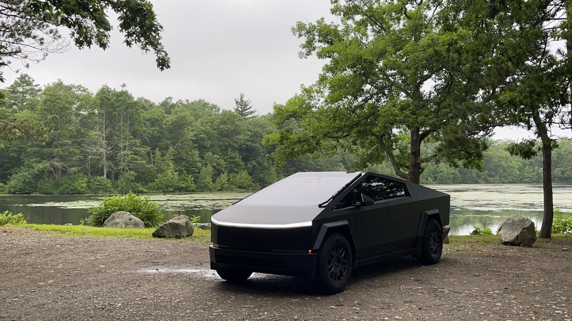 Tesla Cybertruck 2024 in 