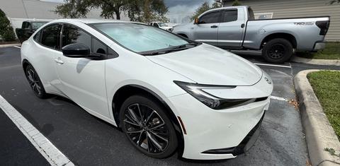 Toyota Prius 2024