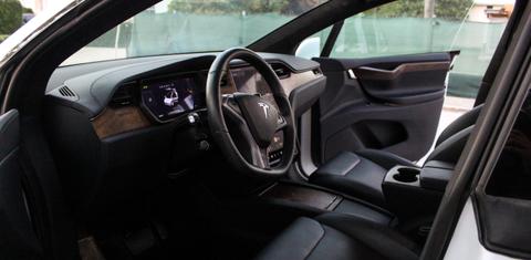 Tesla Model X 2019