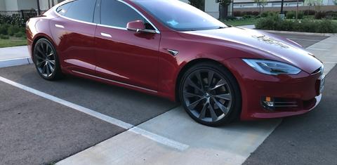 Tesla Model S 2019
