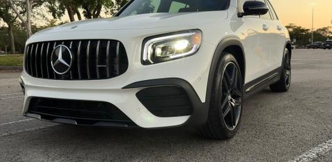 Mercedes-Benz GLB-Class 2023