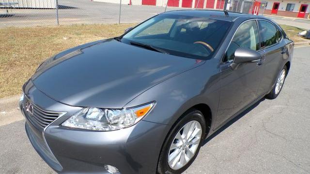 Lexus ES 2014 in North Little Rock, AR