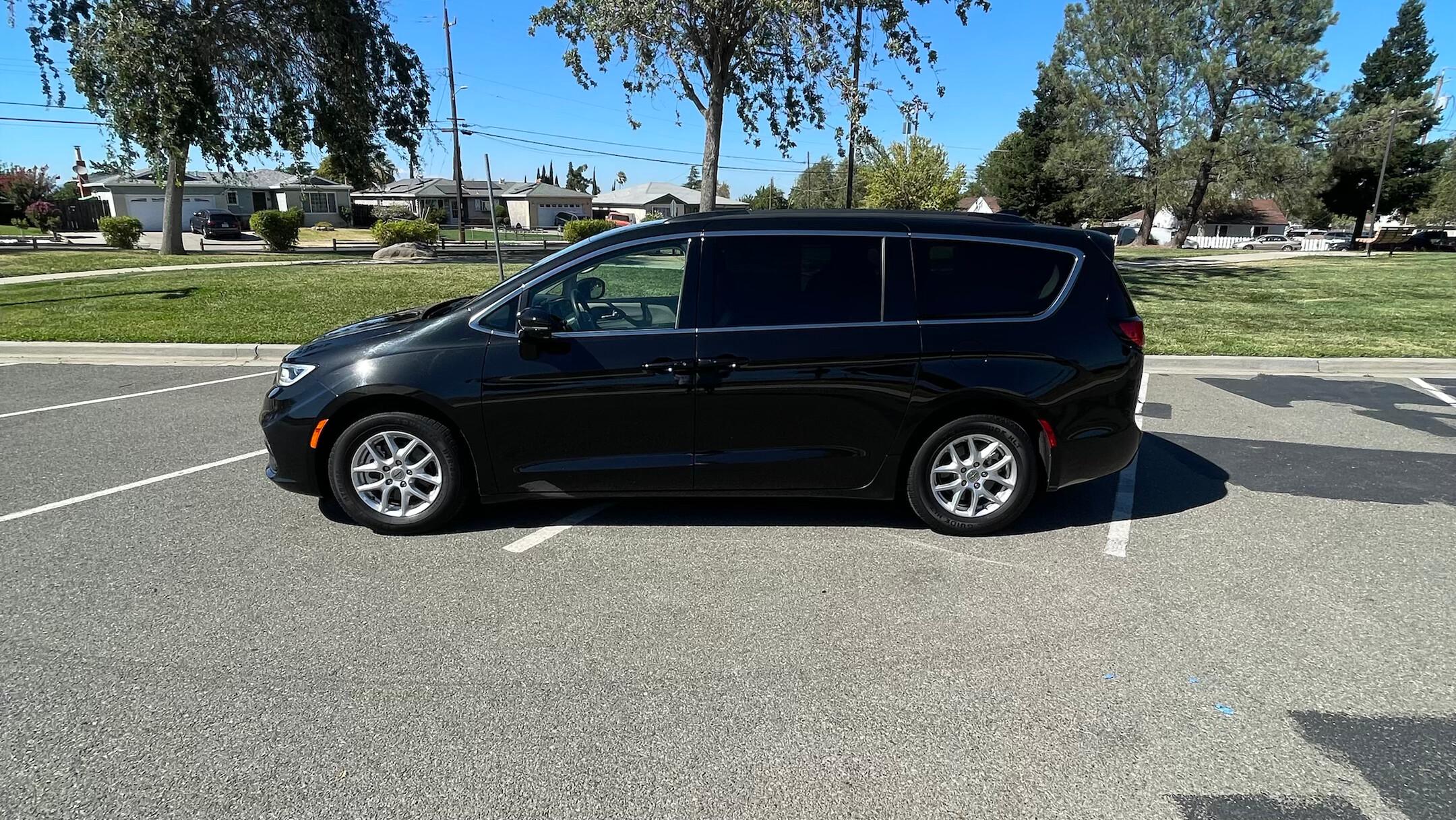 Chrysler Pacifica 2022 in Pittsburg, CA