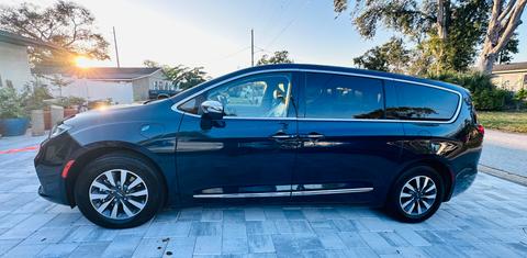 Chrysler Pacifica 2022