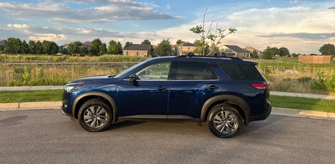 Nissan Pathfinder 2025