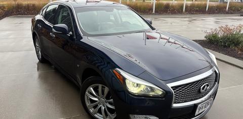 INFINITI Q70 2019