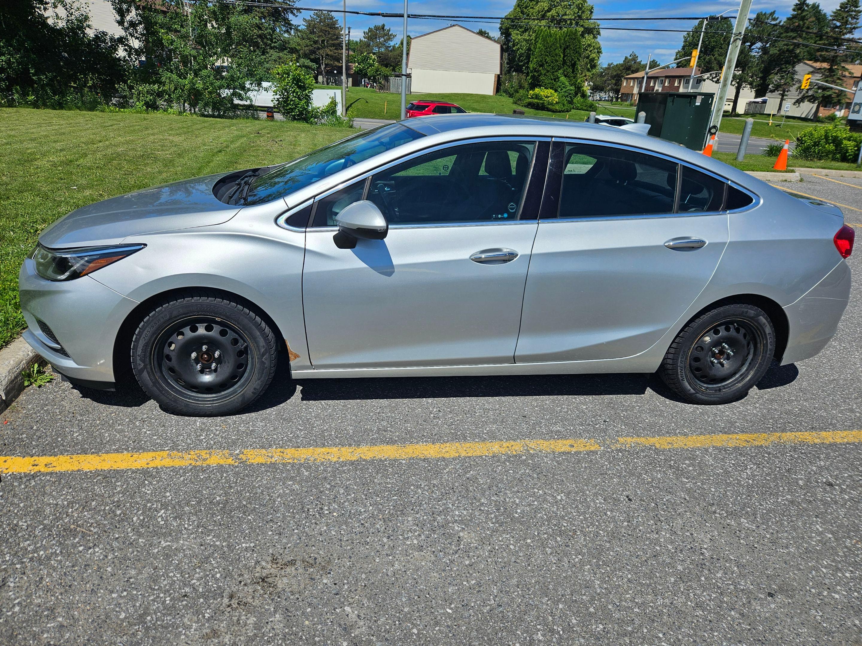 Chevrolet Cruze 2016 in Ottawa, ON
