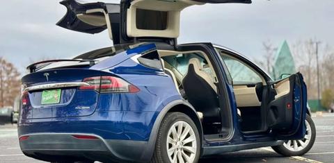 Tesla Model X 2019