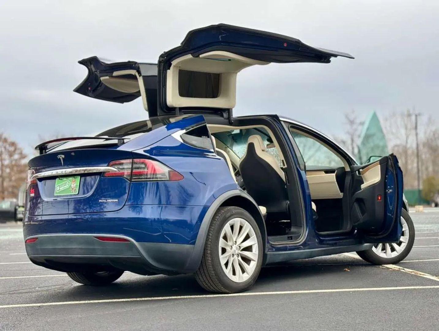 Tesla Model X 2019 in Malden, MA