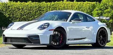 Porsche 911 2025
