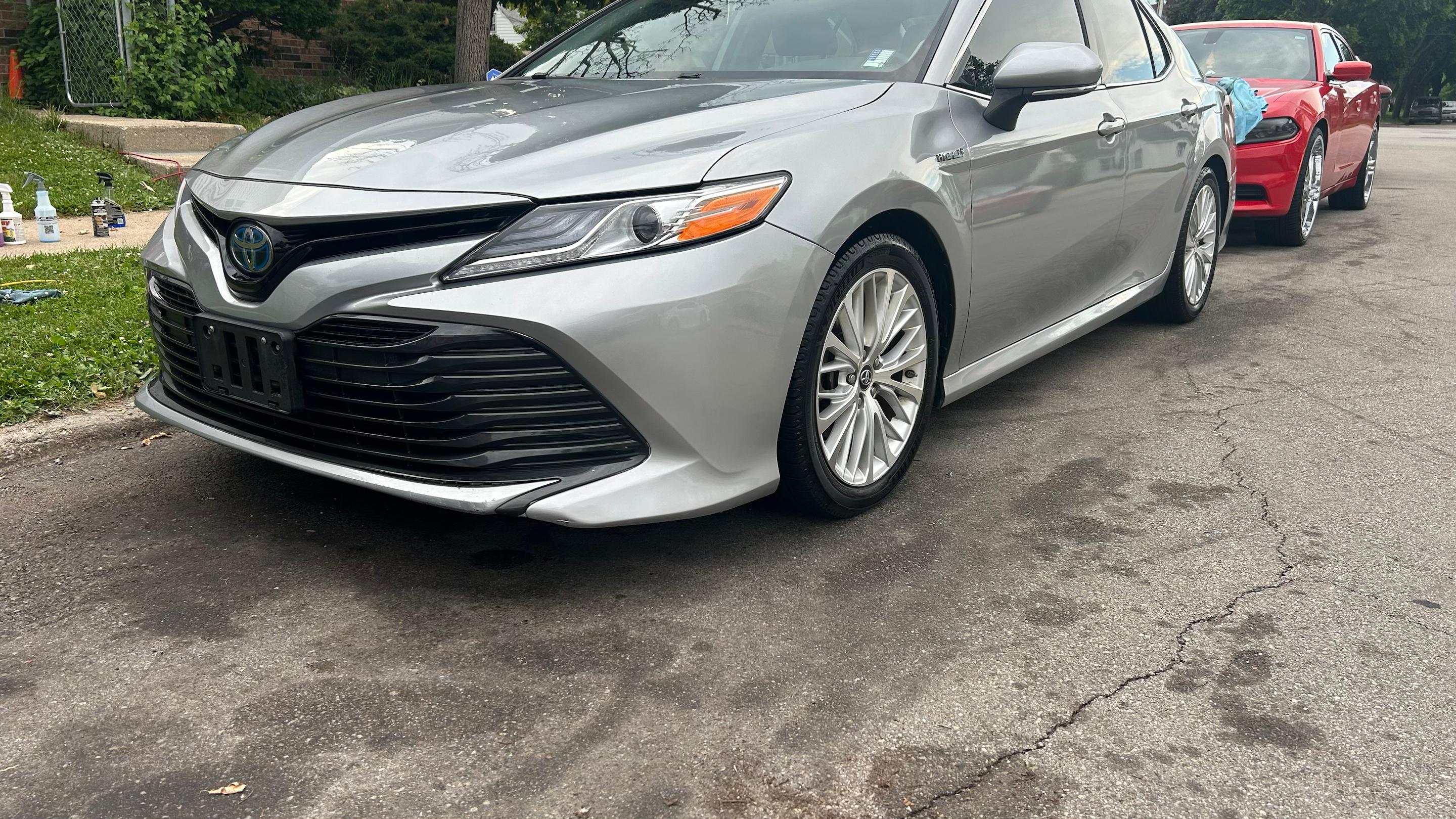 Toyota Camry Hybrid 2019 in Milwaukee, WI