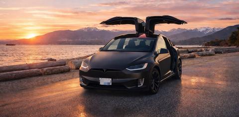 Tesla Model X 2021