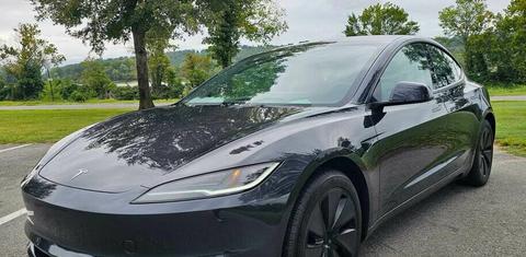 Tesla Model 3 2025
