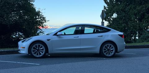 Tesla Model 3 2022