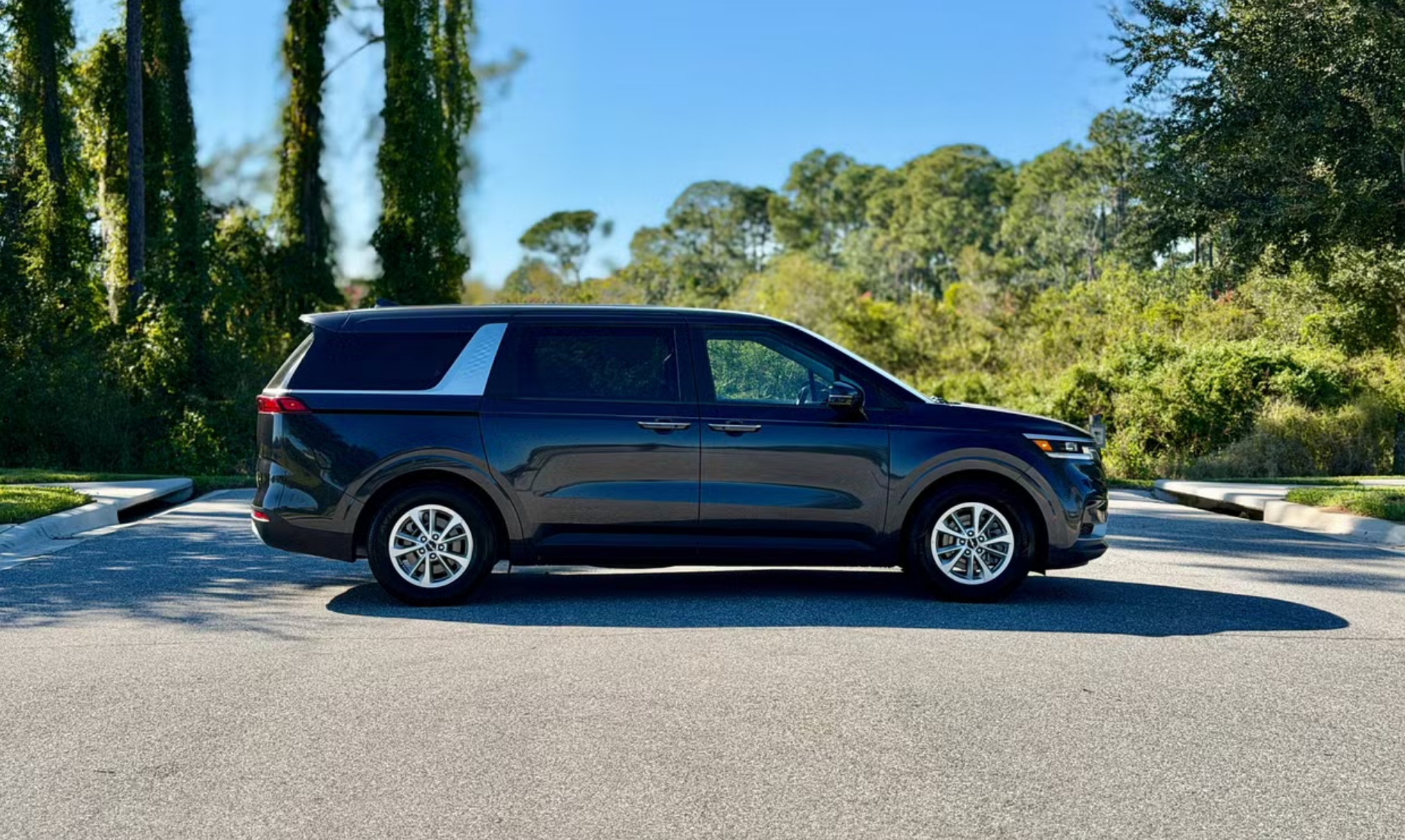 Kia Carnival 2024 in Tampa, FL