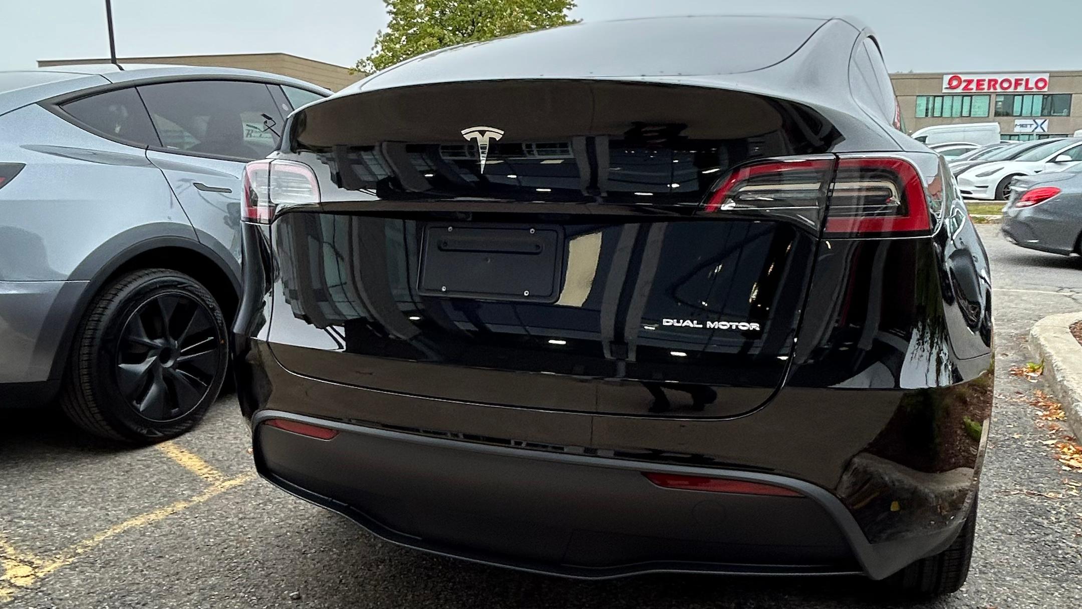 Tesla Model Y 2024 in Terrebonne, QC