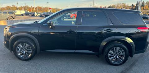 Nissan Pathfinder 2024