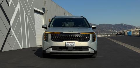 Kia Carnival Hybrid 2025