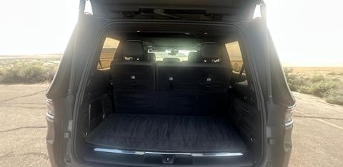 Jeep Grand Wagoneer 2023