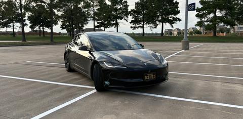 Tesla Model 3 2024