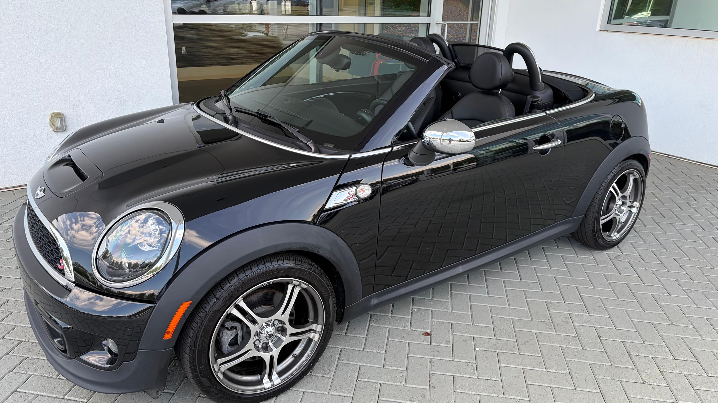 MINI Roadster 2014 in Asheville, NC