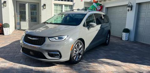 Chrysler Pacifica 2022