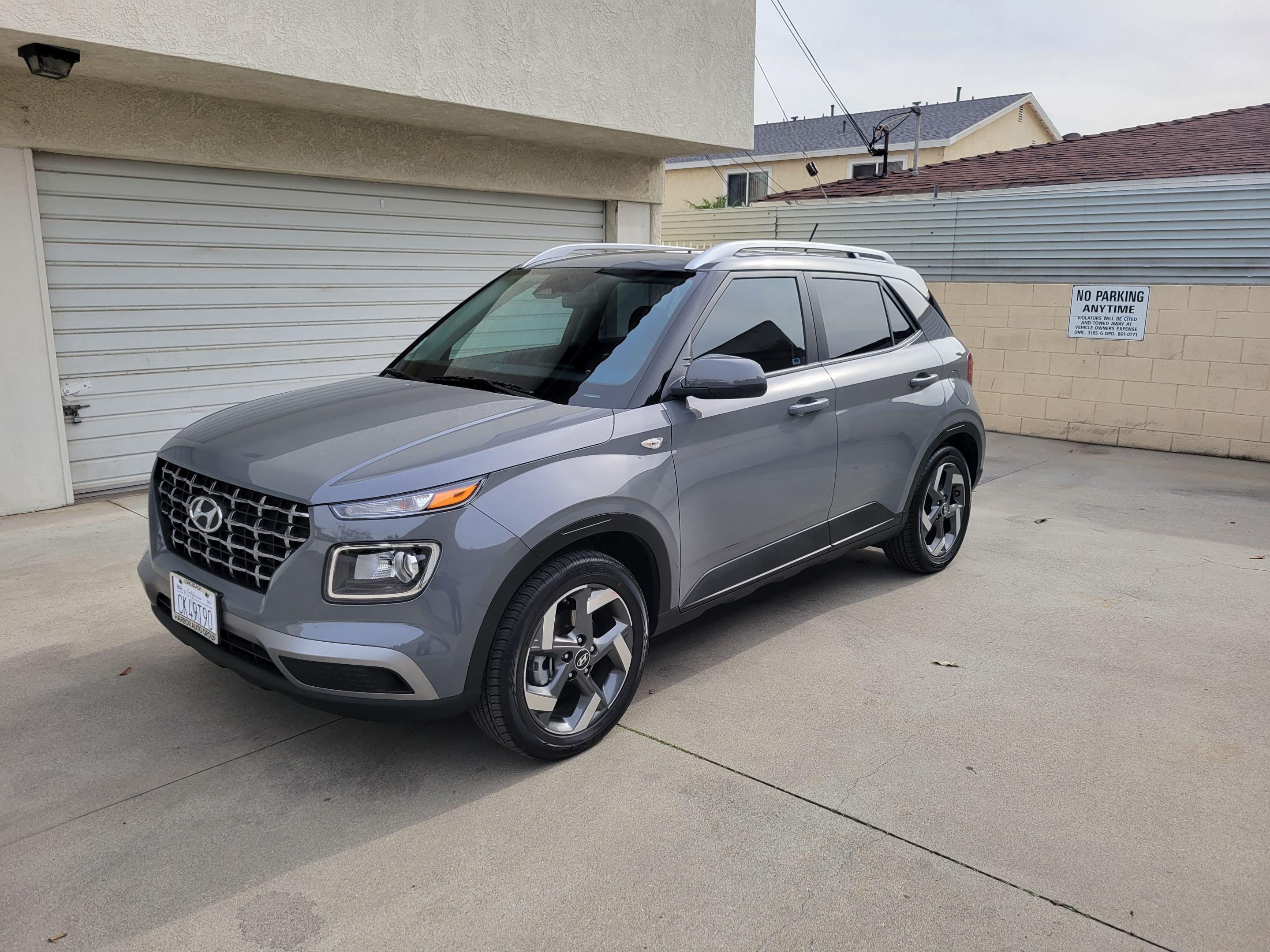 Hyundai Venue 2023 in Downey, CA