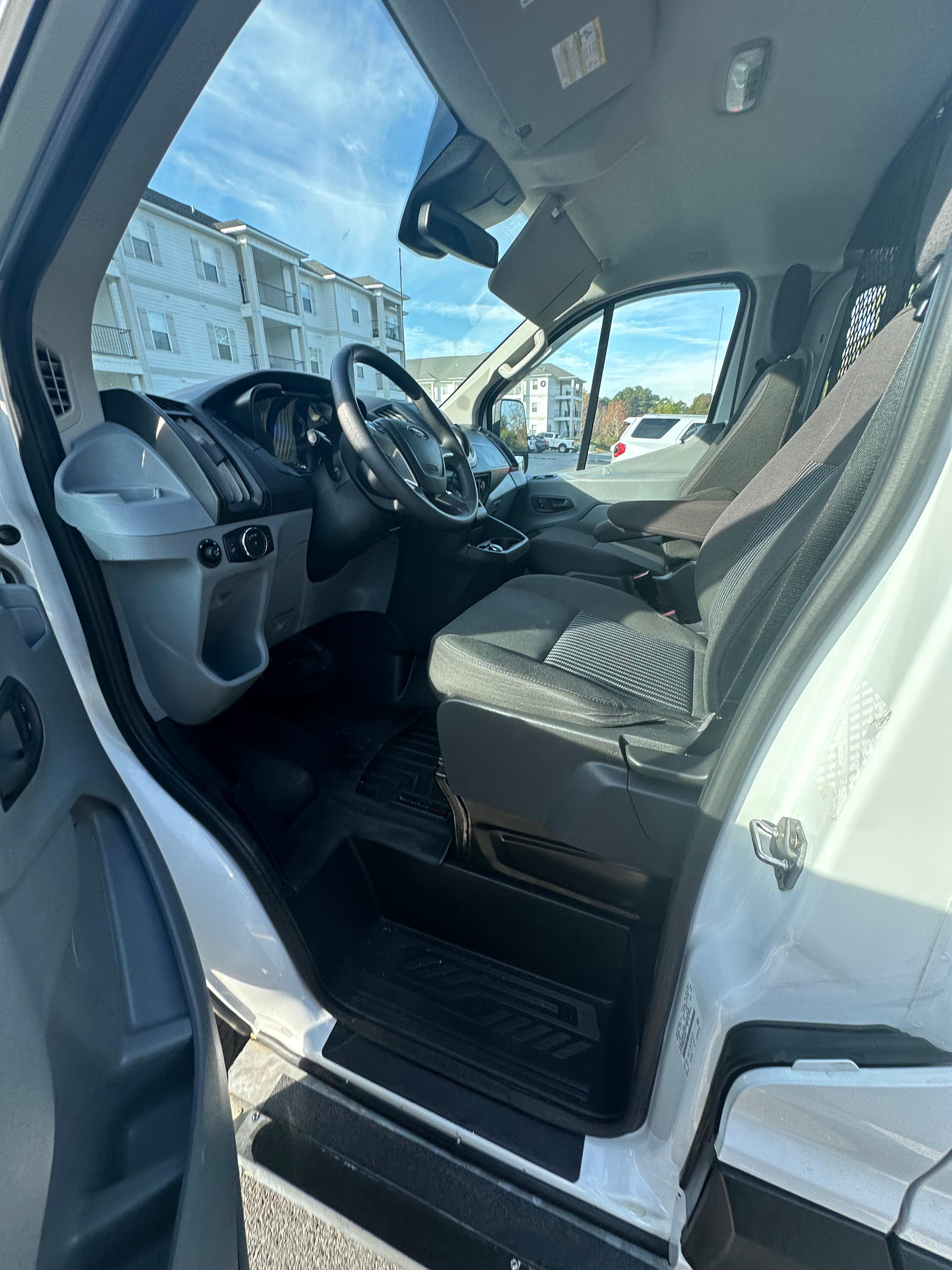 Ford Transit Cargo 2019 in 