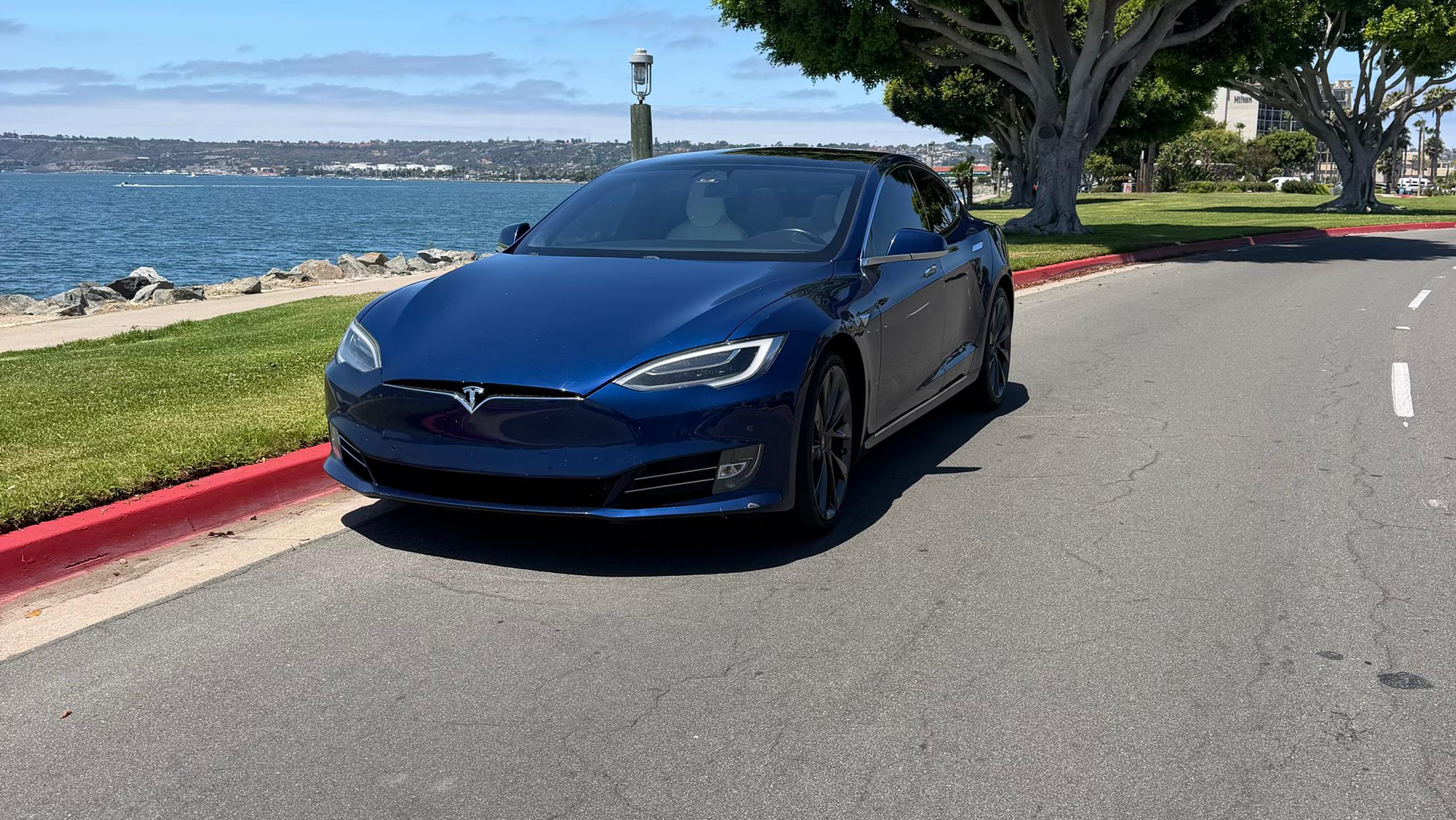 Tesla Model S 2018 in San Diego, CA