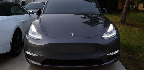 Tesla Model Y 2022