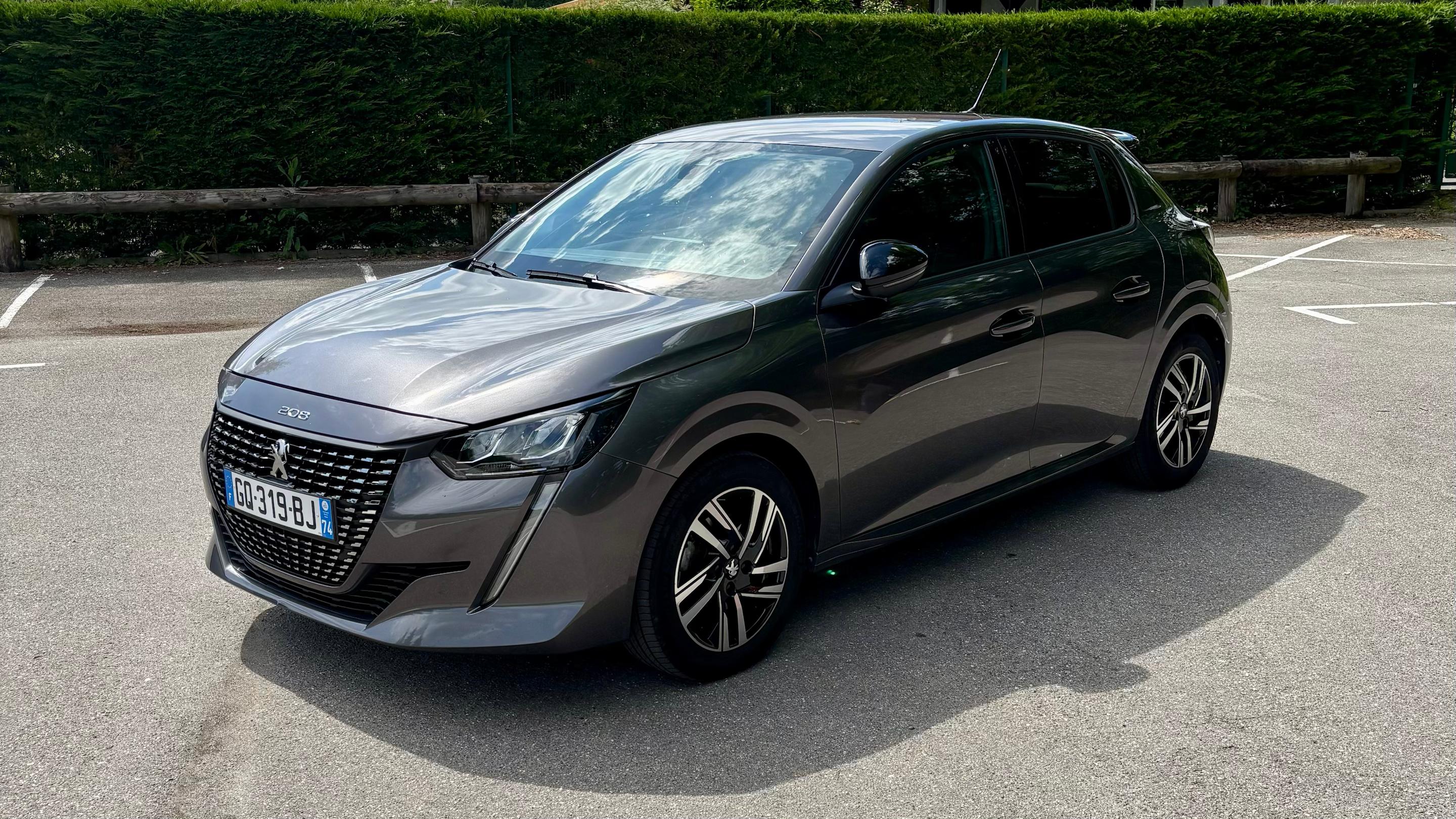 Peugeot 208 2022 à Annecy