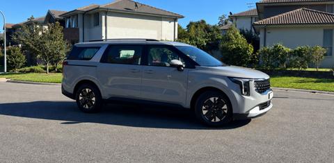 Kia CARNIVAL 2025