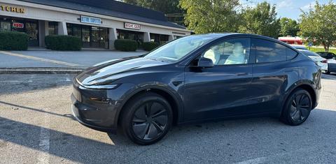 Tesla Model Y 2026