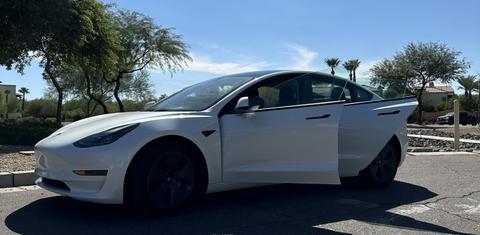 Tesla Model 3 2023