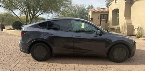 Tesla Model Y 2026