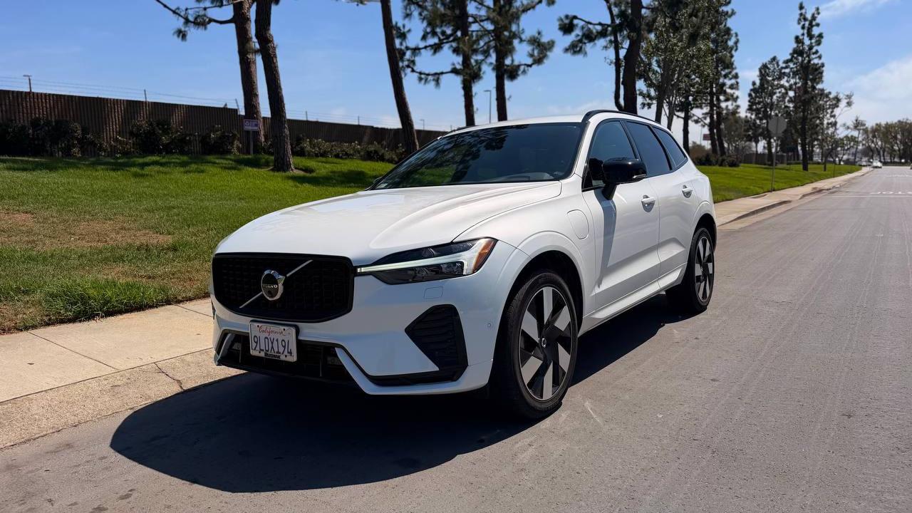 Volvo XC60 Recharge Plug-In Hybrid 2024 in Los Angeles, CA