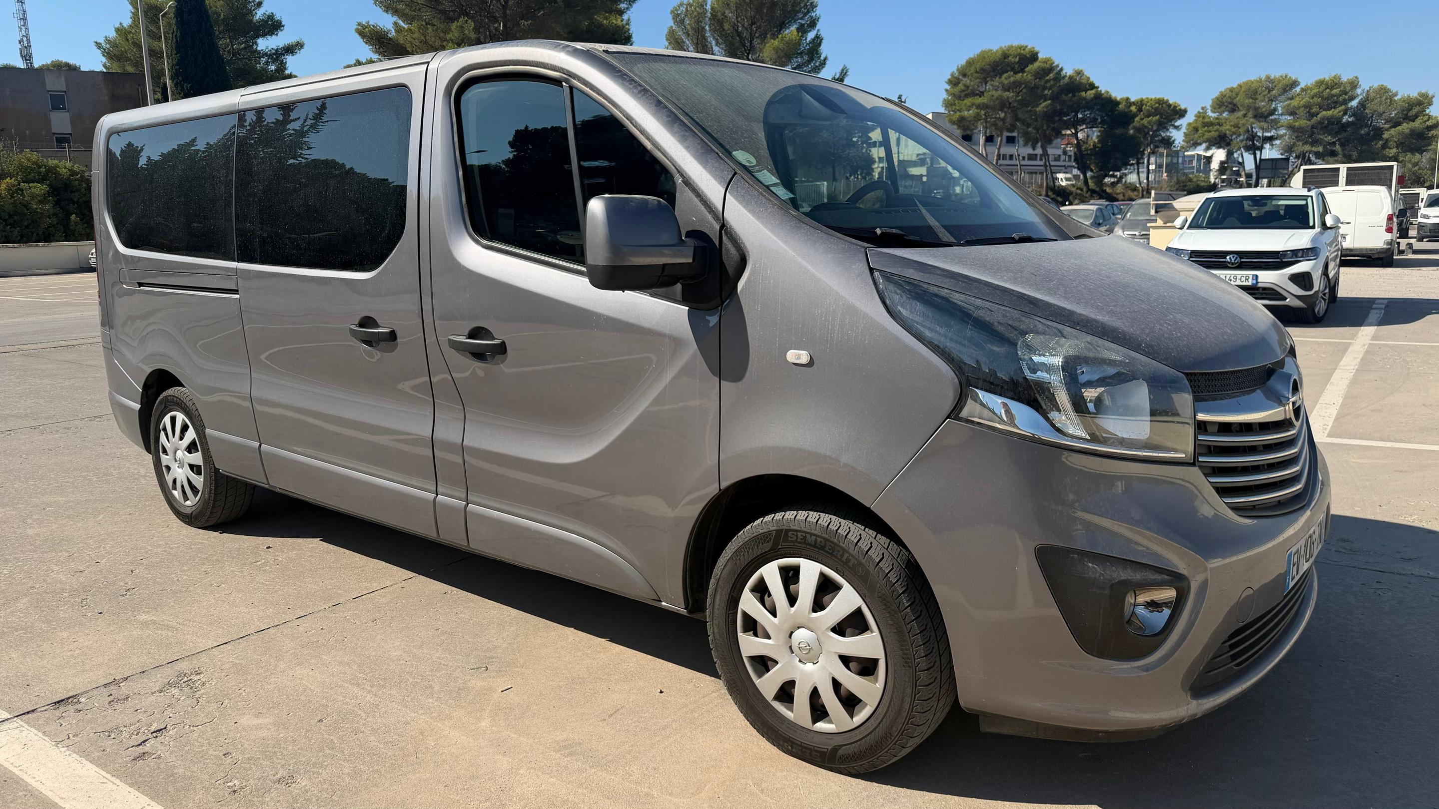 Opel VIVARO 2016 à Le Cannet