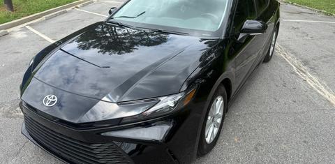 Toyota Camry Hybrid 2026