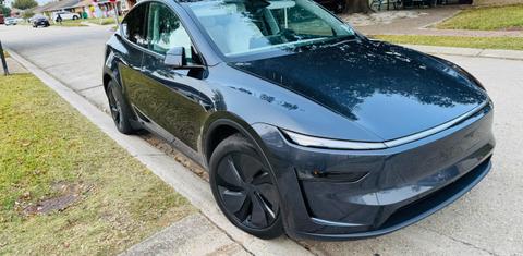 Tesla Model Y 2026