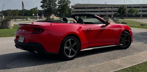 Ford Mustang 2025