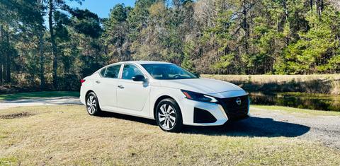 Nissan Altima 2025