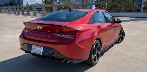 Hyundai Elantra 2023