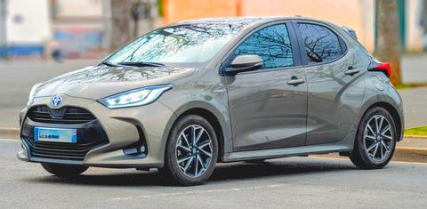 Toyota YARIS 2021