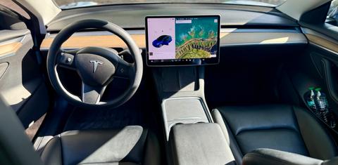 Tesla Model 3 2021