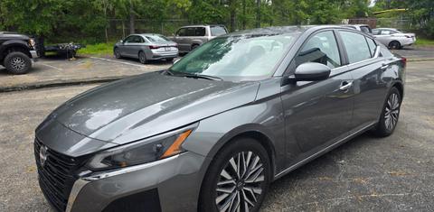 Nissan Altima 2023