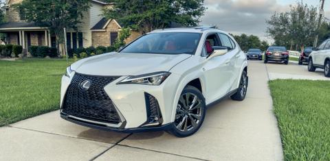 Lexus UX 2022