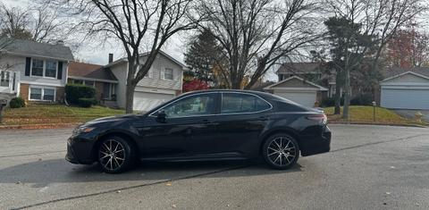 Toyota Camry 2021