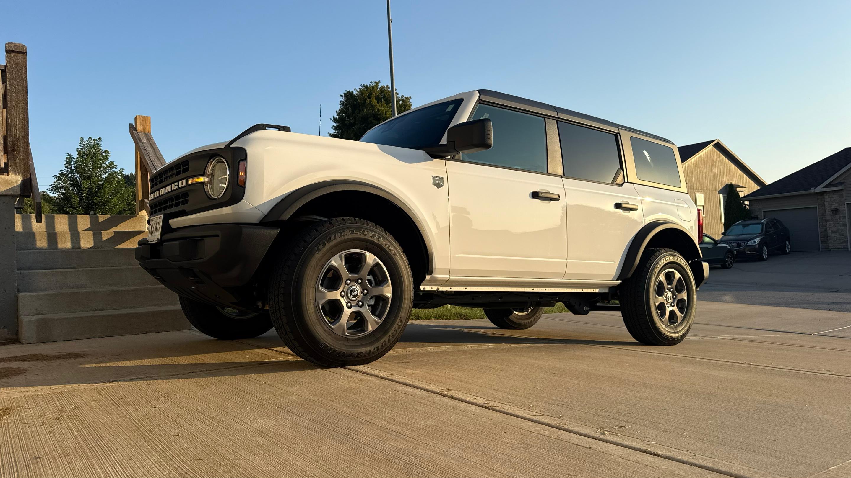 Ford Bronco 2026 in Pleasant Valley, MO