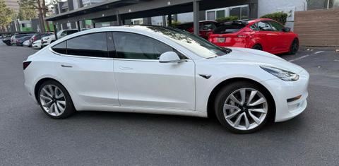 Tesla Model 3 2020