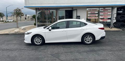 Toyota Camry Hybrid 2025
